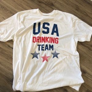 🆕 w/ tags Men’s T-shirt USA Drinking Team XL